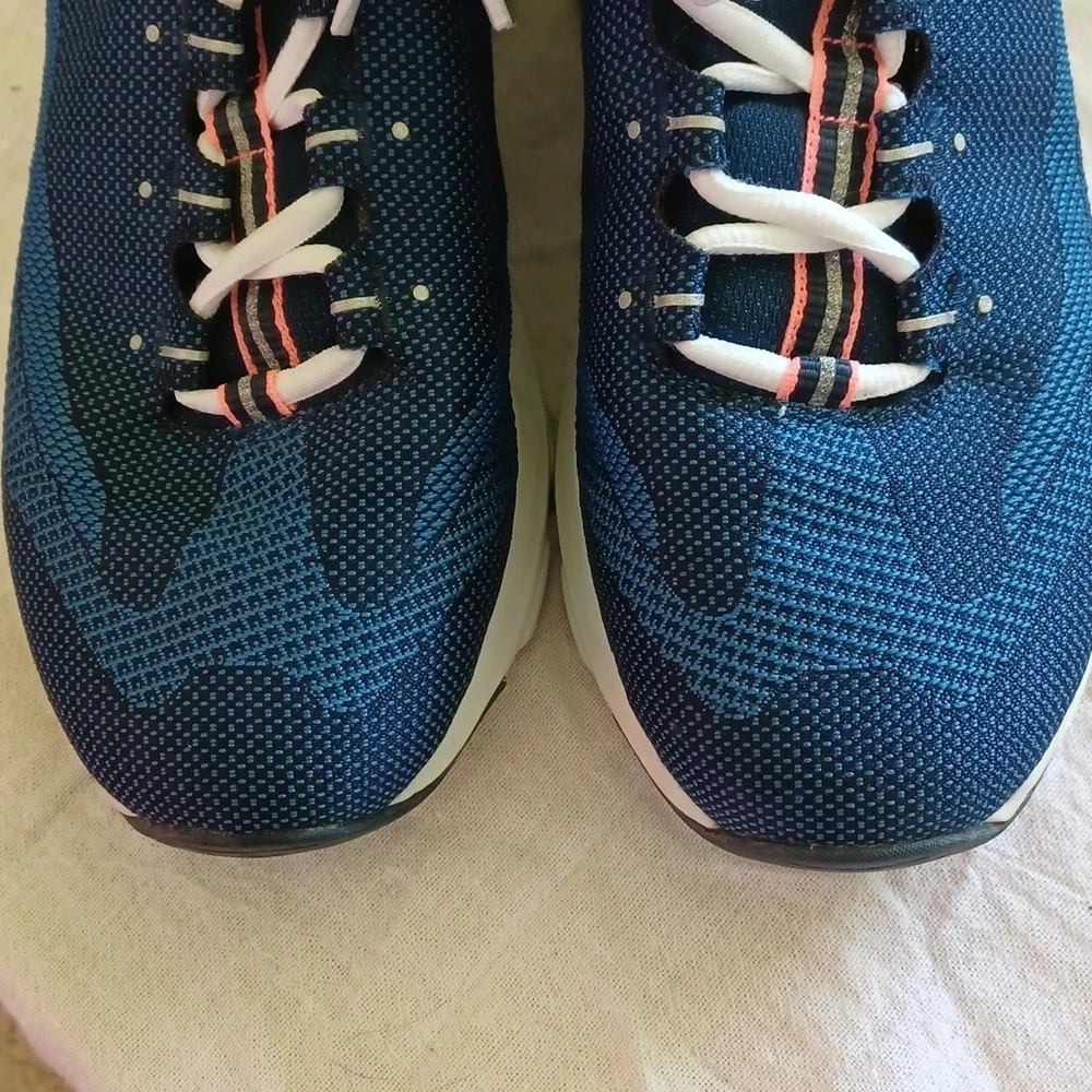 Skechers Memory Foam Blue/Pink Sneakers, 9